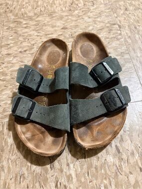 Birkenstock Kids Double-Buckle Suede Slide Sandals in Olive Green